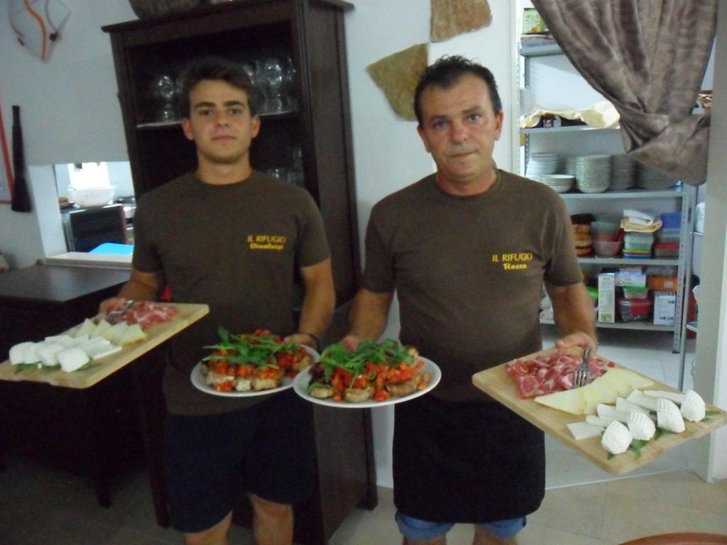 Osteria B&B Il Rifugio Peschici Bagian luar foto